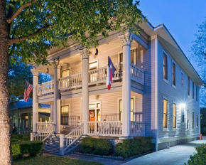 Brackenridge House Bed and Breakfast